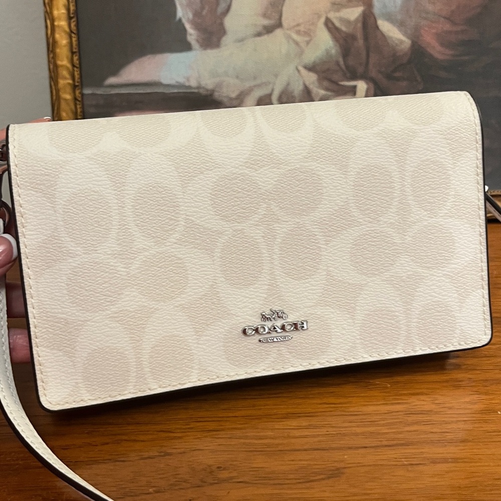 NWOT Coach Abby signature C Clutch Crossbody - Picture 3 of 12